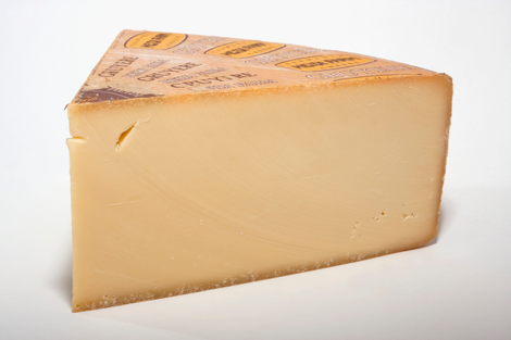 Illustration for article titled Creating a muenster: The 5 cheeses you need for a perfect picnic basket